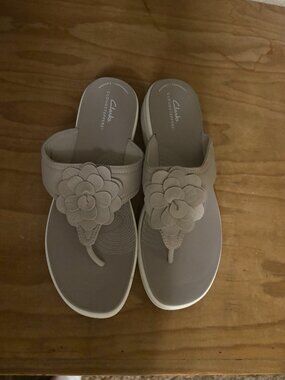 Clarks Cloudsteppers Platform Sandals US Size 12 M Light Taupe Drift Flora Tan